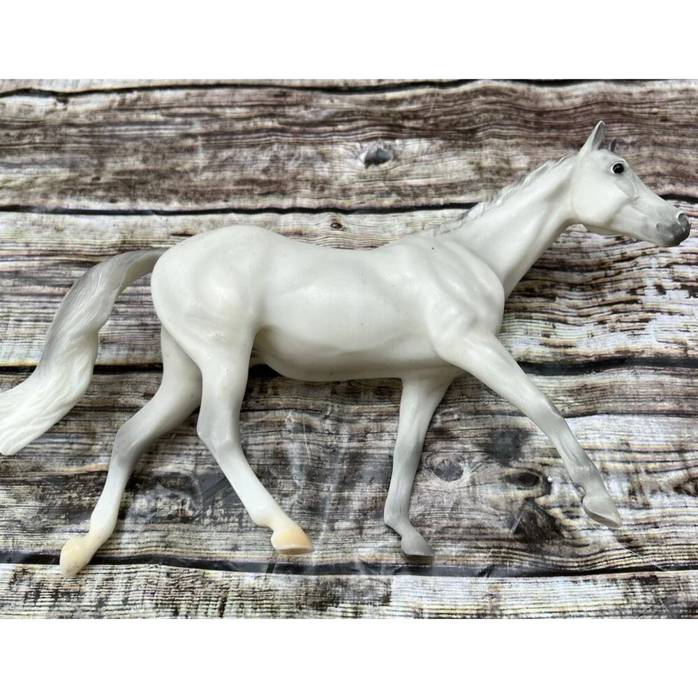 Breyer Horse Classics/Freedom #941 Grey Selle Français Retired Excellent Conditi